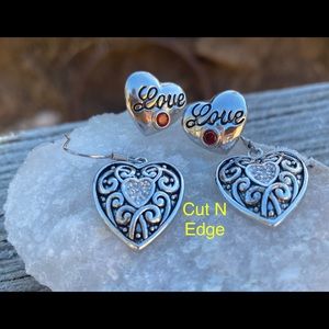 Montana Silversmith 2pairs Heart Earrings